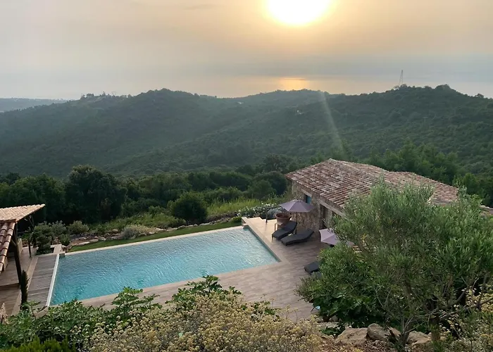 U Caseddu- Piscine Privée Chauffée- Vue Mer- Clim-wifi Villa